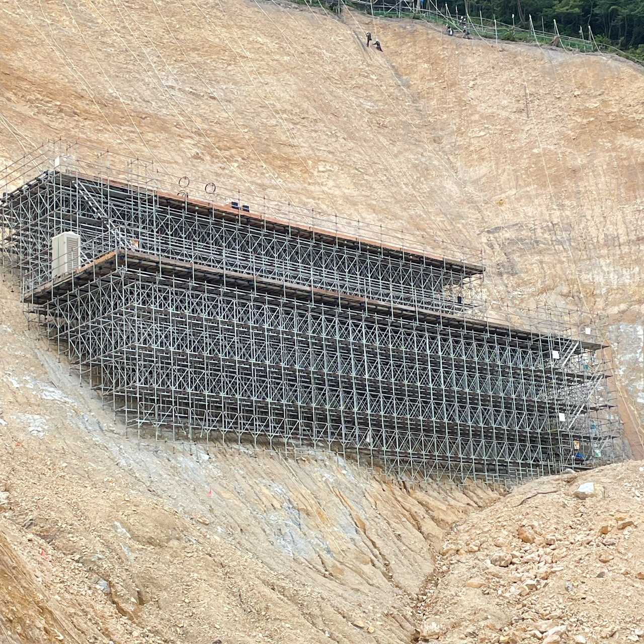 法面足場